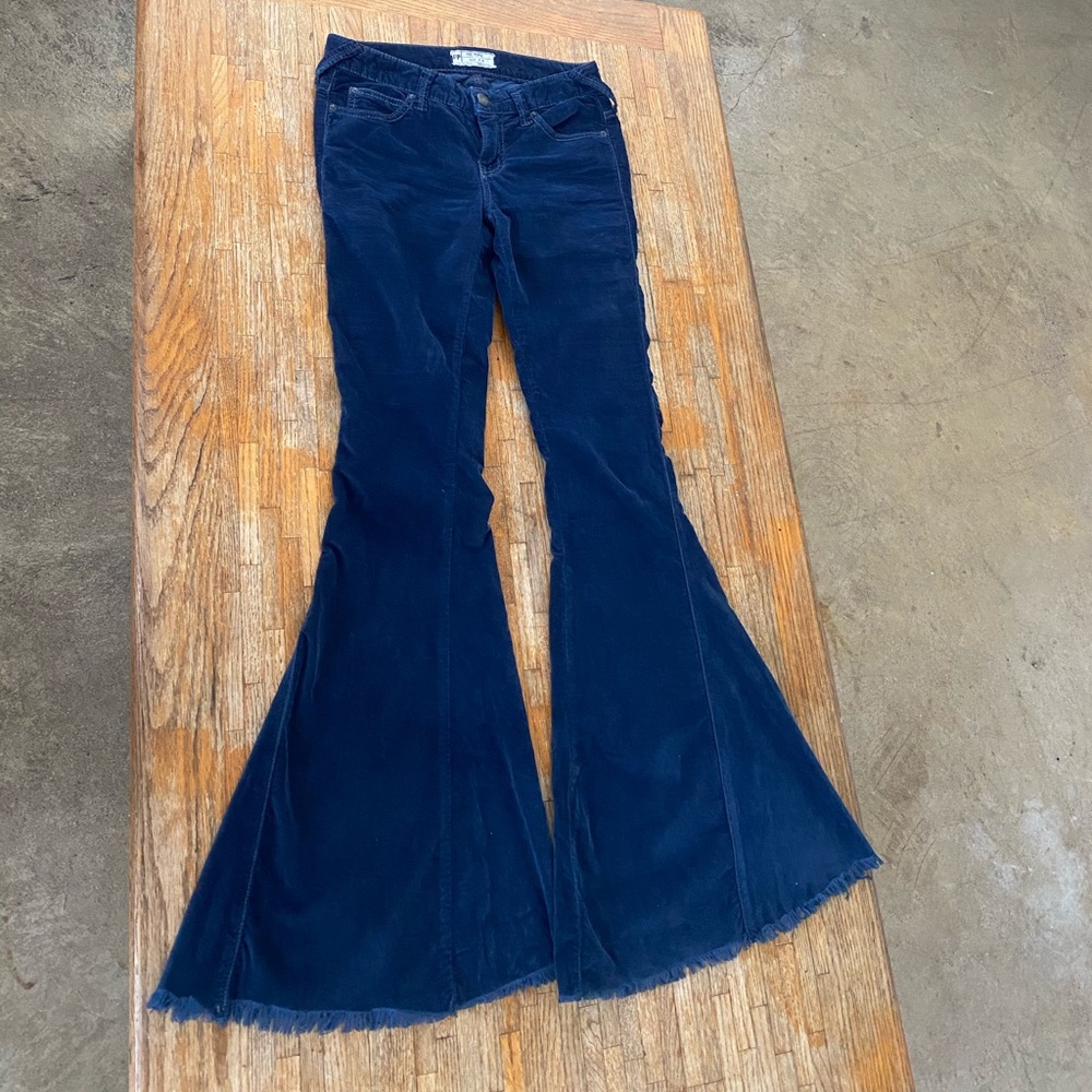 FREE PEOPLE HIPSTER CORDUROY FLARES
